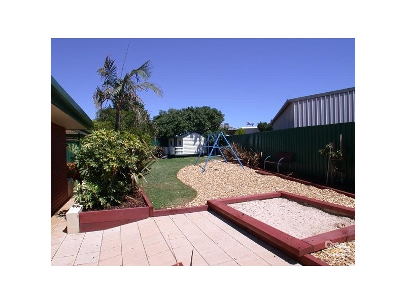 4 Ashford Court, Moana SA 5169