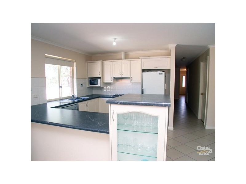 4-177 Parkview Ct States Rd, Morphett Vale SA 5162