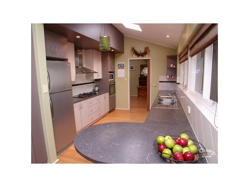 6 Karatta Ct, Hallett Cove SA 5158