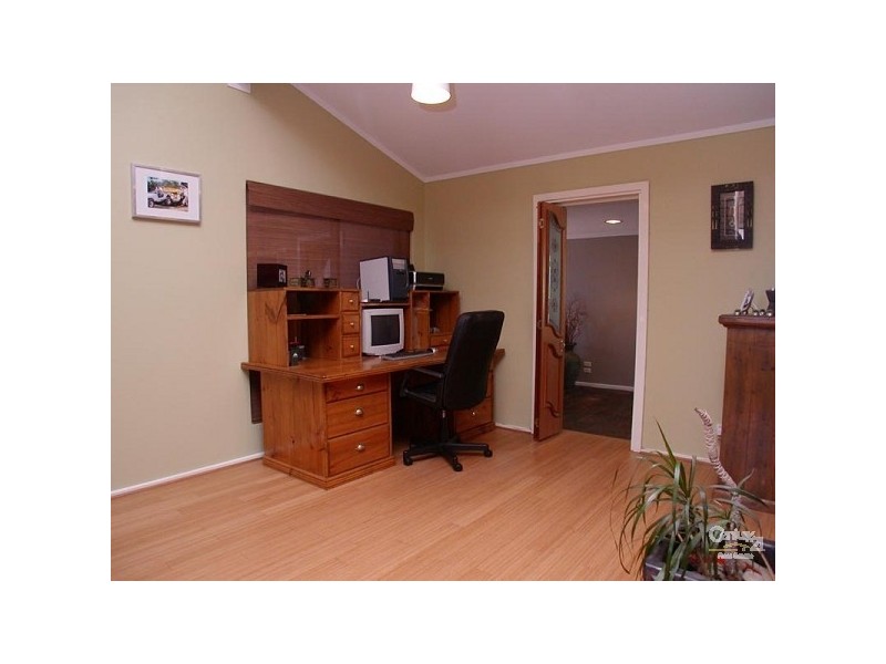 6 Karatta Ct, Hallett Cove SA 5158