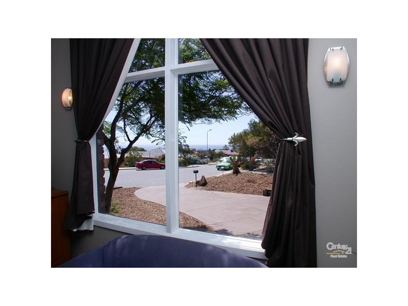 6 Karatta Ct, Hallett Cove SA 5158