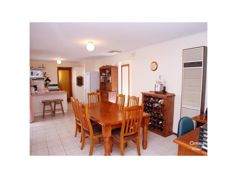 38 Hendrix Crescent, Woodcroft SA 5162