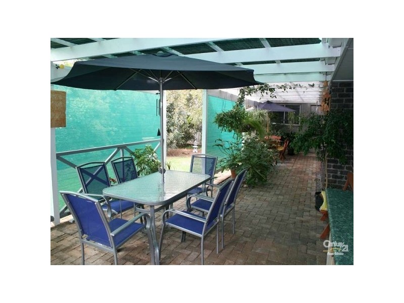 28 Lepena Crescent, Hallett Cove SA 5158