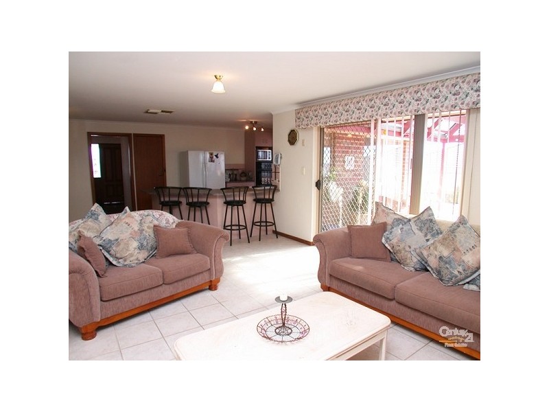 11 Kingshill Circuit, Onkaparinga Hills SA 5163