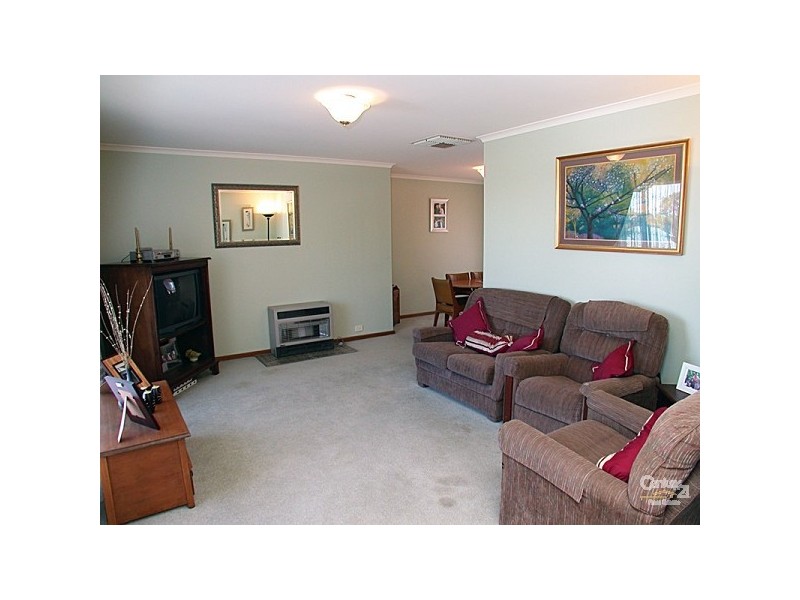 11 Kingshill Circuit, Onkaparinga Hills SA 5163