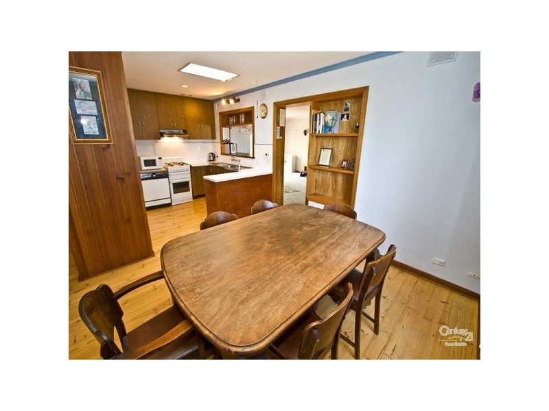 25 Emerald Road, Morphett Vale SA 5162