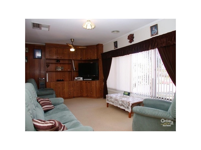10 Uranna Street, O’sullivan Beach SA 5166