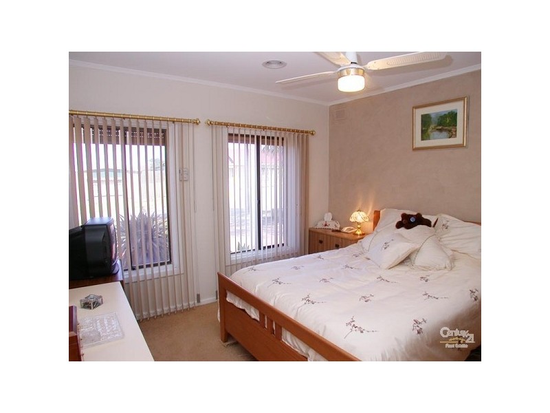10 Uranna Street, O’sullivan Beach SA 5166