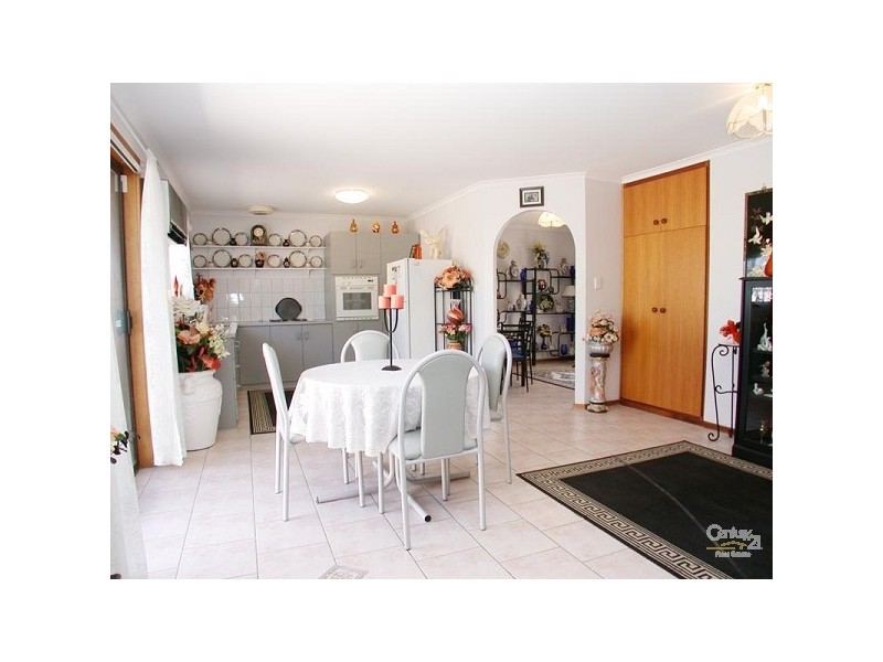 2 Maturin Avenue, Christies Beach SA 5165
