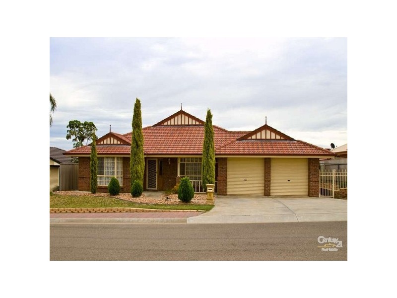 31 Shillabeer Crescent, Woodcroft SA 5162
