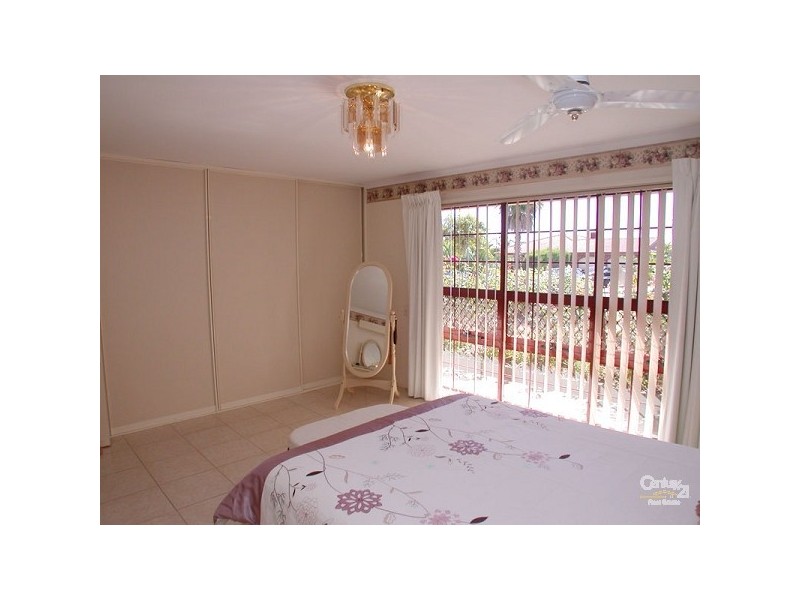 28 Gardenia Crescent, Morphett Vale SA 5162