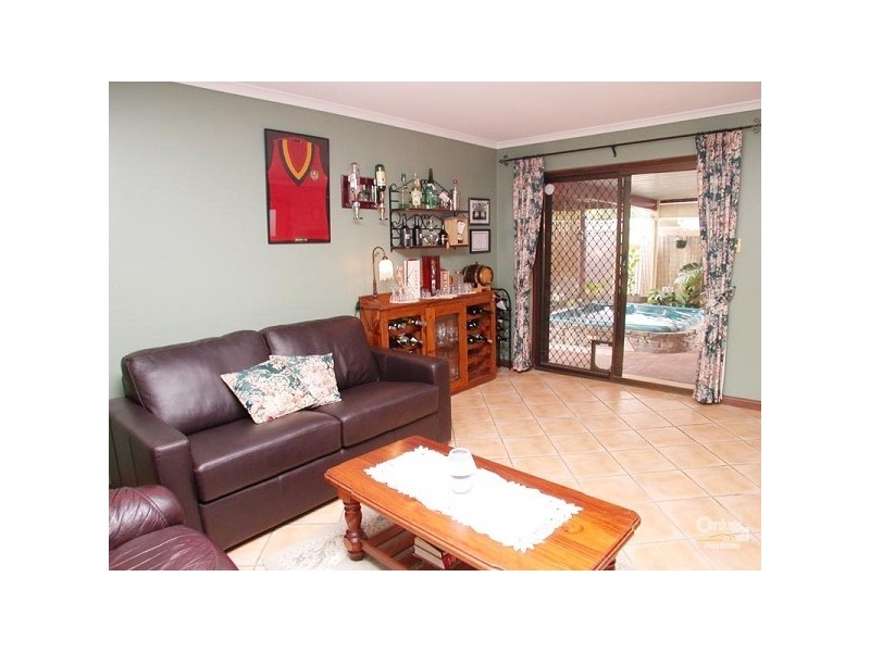 2 Golflands View, Morphett Vale SA 5162