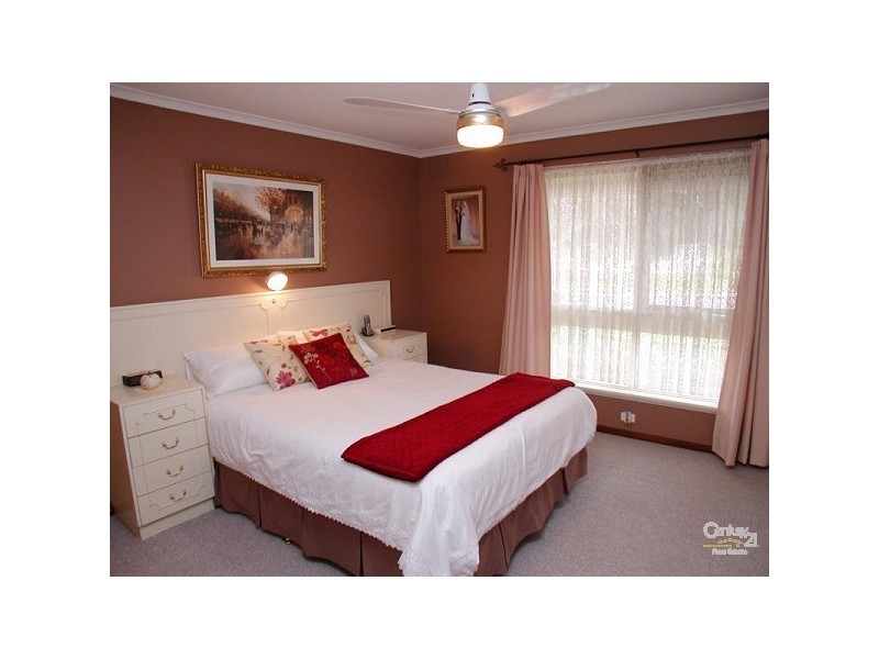 2 Golflands View, Morphett Vale SA 5162