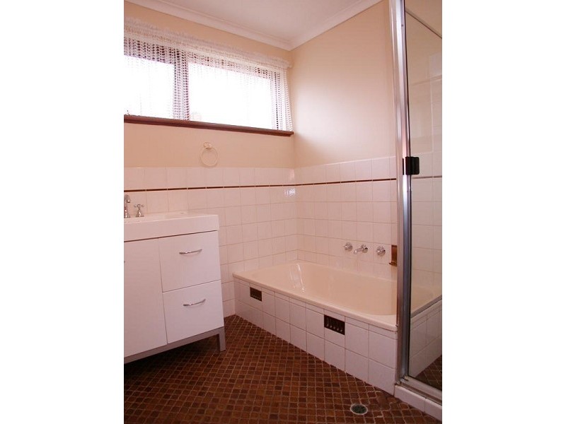 2 Golflands View, Morphett Vale SA 5162