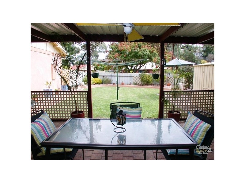 2 Golflands View, Morphett Vale SA 5162