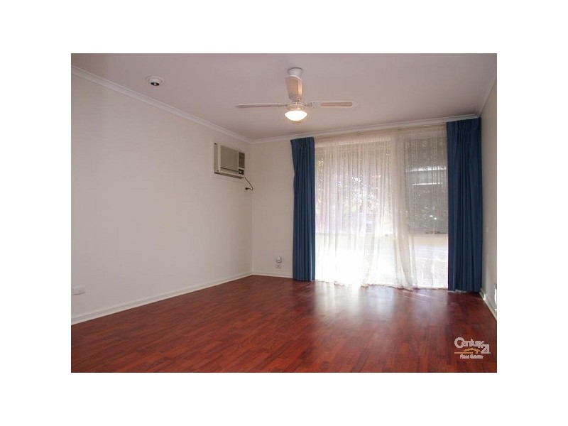 27 Flavian Crescent, Morphett Vale SA 5162
