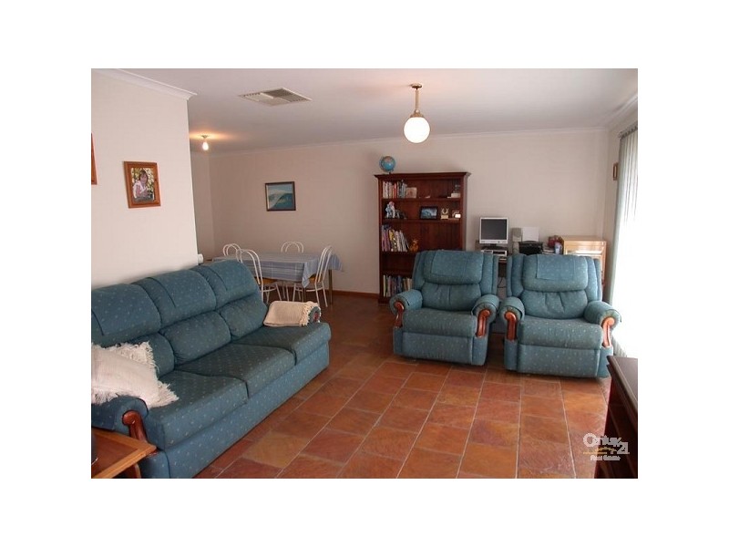 37 Cambridge Street, Port Noarlunga South SA 5167