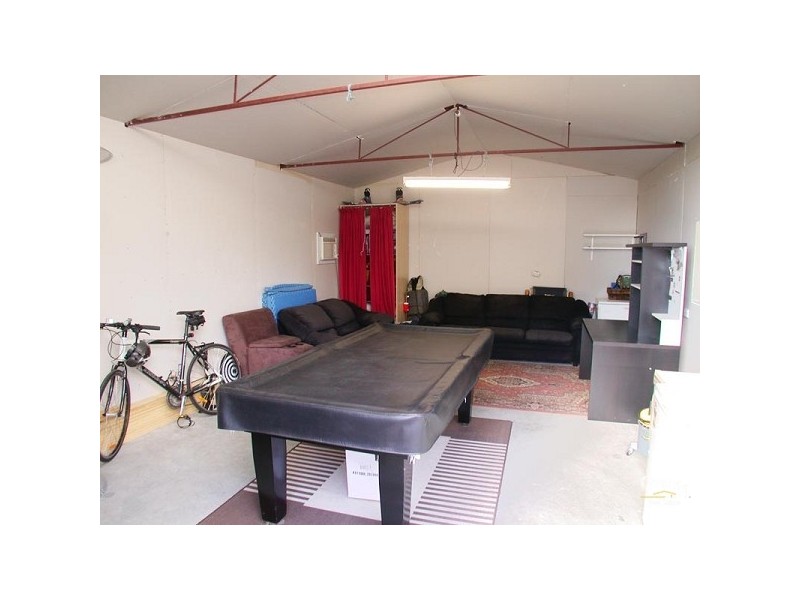 2A Redcraze St, Aberfoyle Park SA 5159