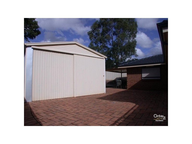 2A Redcraze St, Aberfoyle Park SA 5159