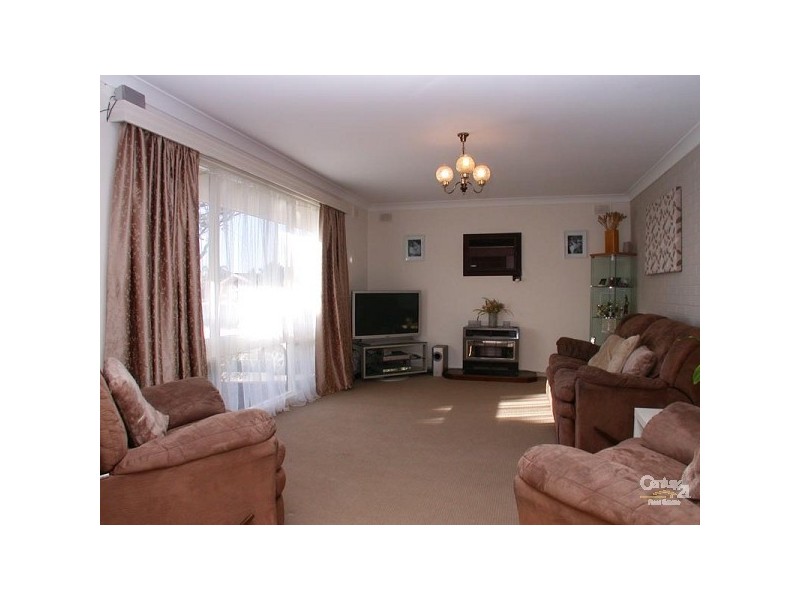 5 Richardson Crescent, Morphett Vale SA 5162