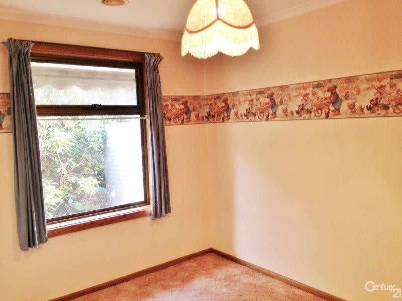 8 Corpe Avenue, Port Noarlunga SA 5167