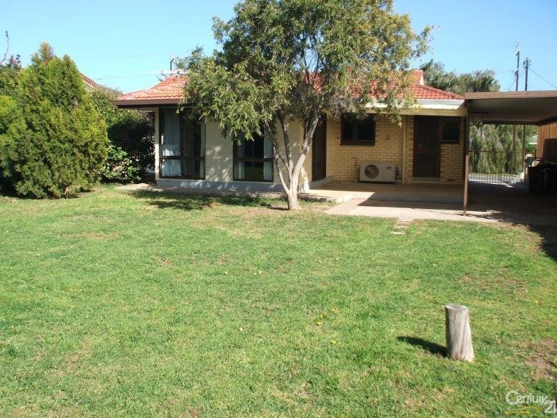 8 Corpe Avenue, Port Noarlunga SA 5167