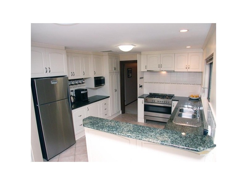 8 Sims Court, Old Reynella SA 5161