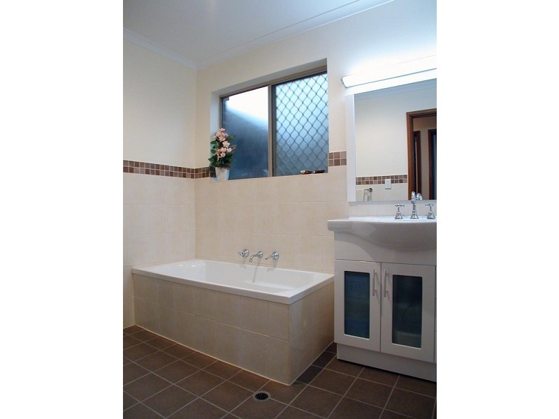 8 Sims Court, Old Reynella SA 5161