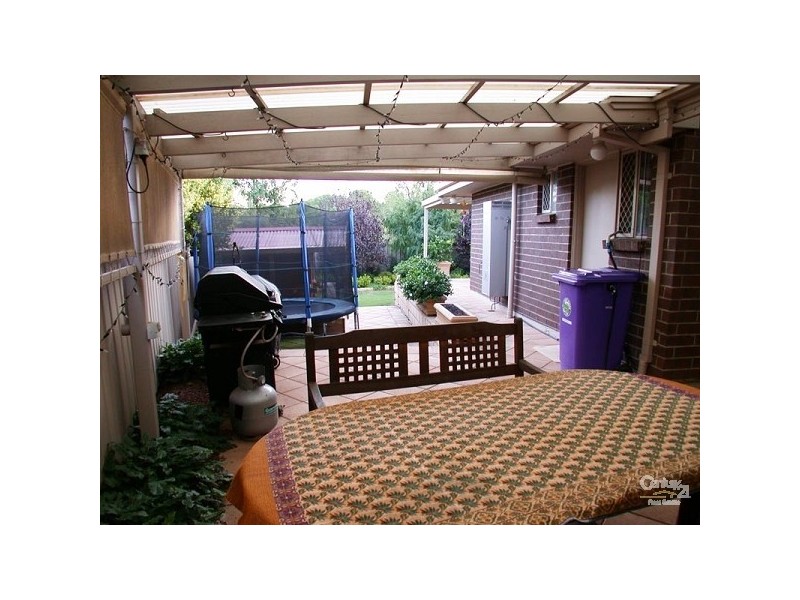 8 Sims Court, Old Reynella SA 5161