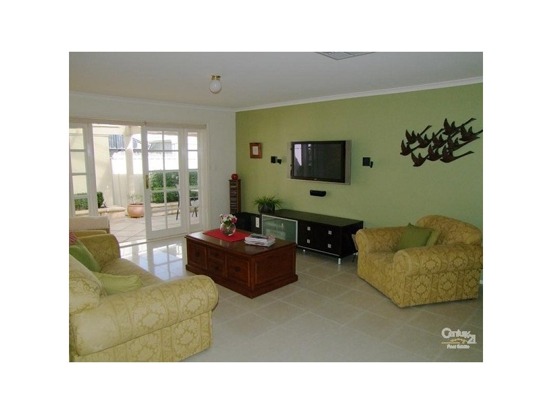 76 Investigator Drive, Woodcroft SA 5162