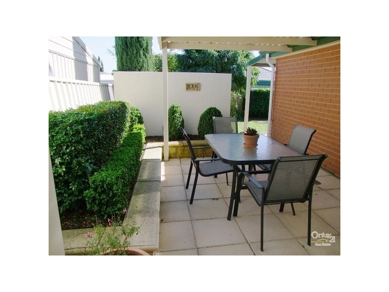 76 Investigator Drive, Woodcroft SA 5162