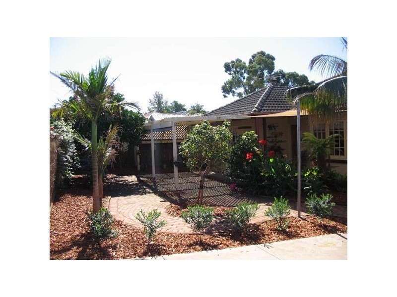 18 Ray Avenue, Morphett Vale SA 5162