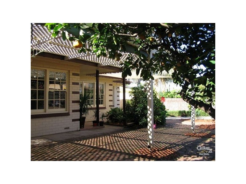 18 Ray Avenue, Morphett Vale SA 5162