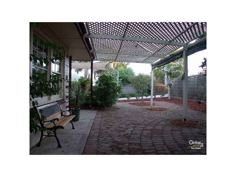 18 Ray Avenue, Morphett Vale SA 5162