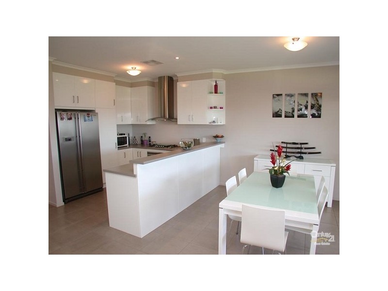 8 Flare Road, Seaford Meadows SA 5169