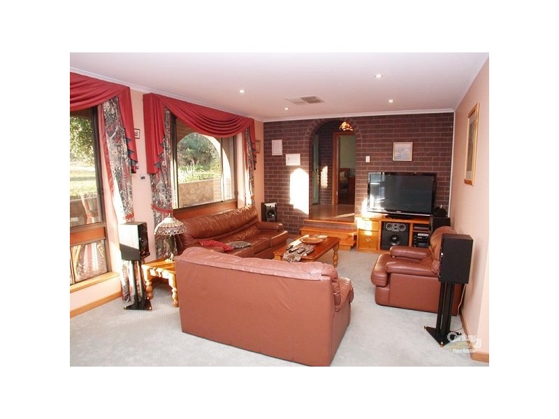 1 Hillcrest Place, O’halloran Hill SA 5158