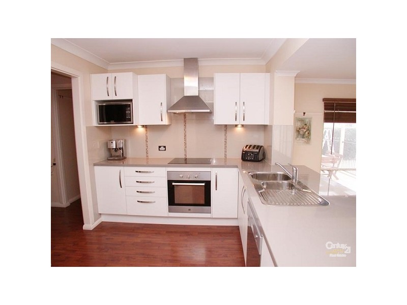 17 Liza Road, Happy Valley SA 5159
