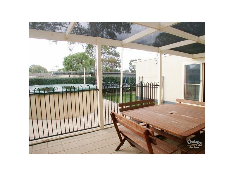 17 Liza Road, Happy Valley SA 5159