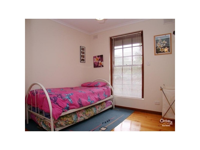 5 Greenwillow Crescent, Happy Valley SA 5159