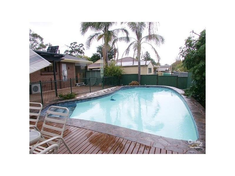 5 Greenwillow Crescent, Happy Valley SA 5159