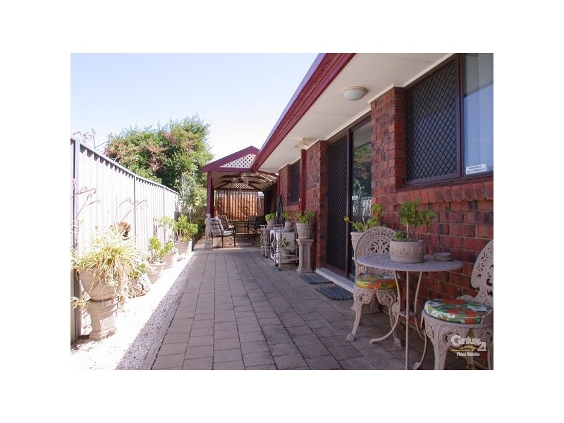 2 Maturin Avenue, Christies Beach SA 5165