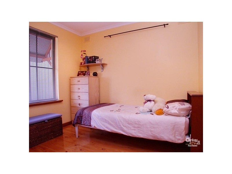 7 Glenalvon Drive, Flagstaff Hill SA 5159