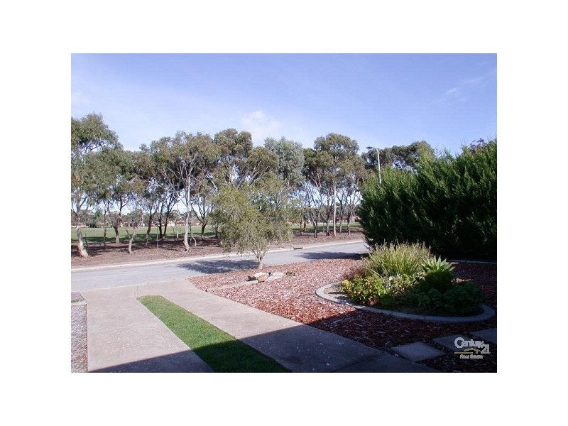 21 Coorumbena Crescent, Morphett Vale SA 5162