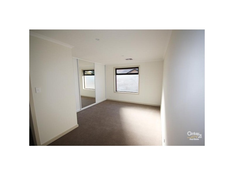 9 Trott Grove, Oaklands Park SA 5046