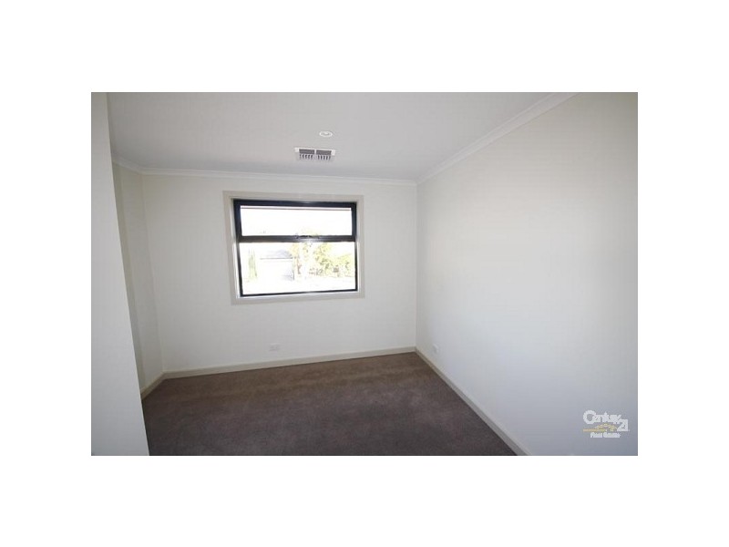 9 Trott Grove, Oaklands Park SA 5046