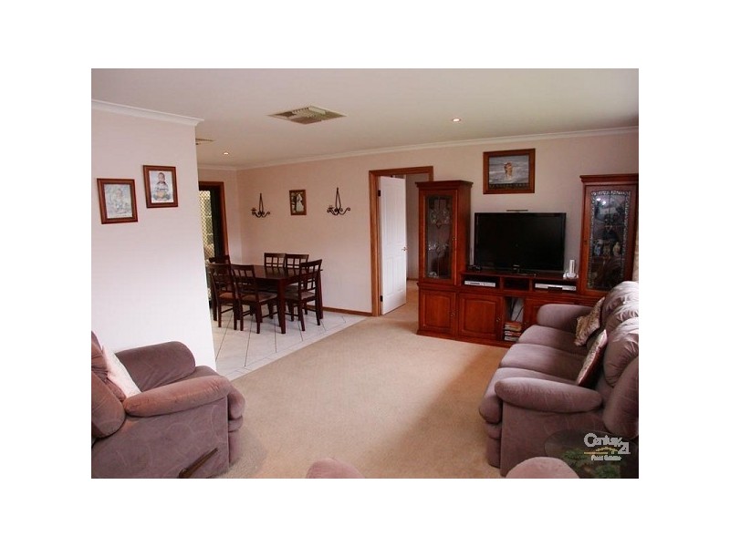 7 Kwinana Crescent, Port Noarlunga South SA 5167