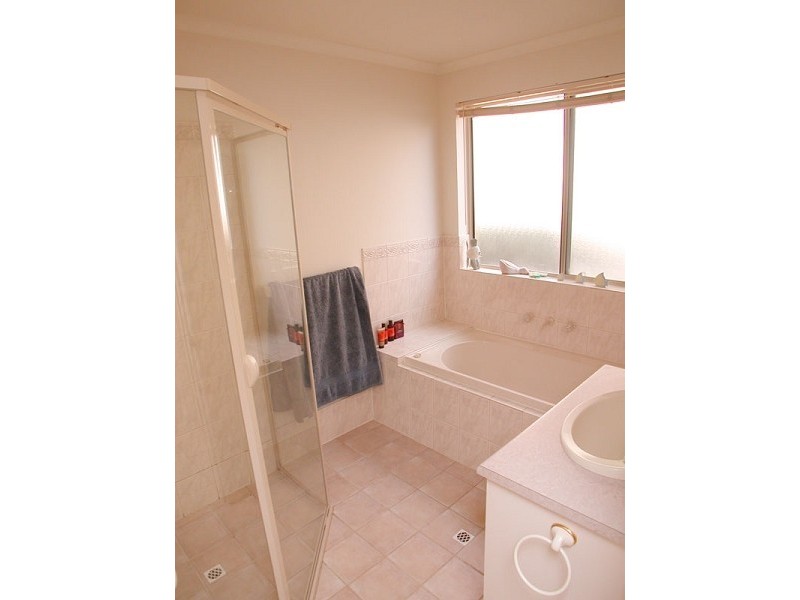 11 Grand Boulevard, Seaford Rise SA 5169