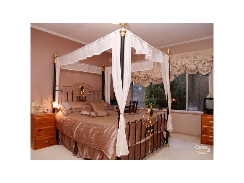 83 Daveys Road, Flagstaff Hill SA 5159