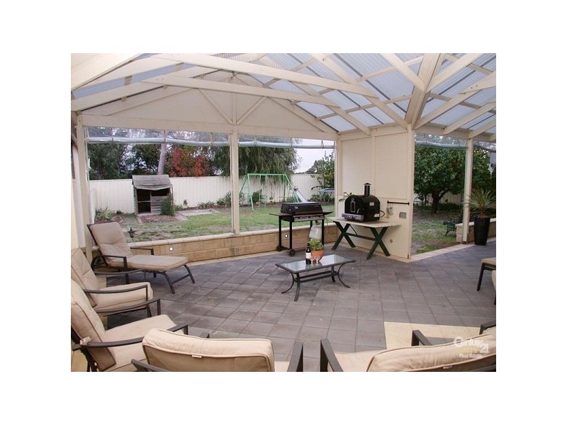 83 Daveys Road, Flagstaff Hill SA 5159