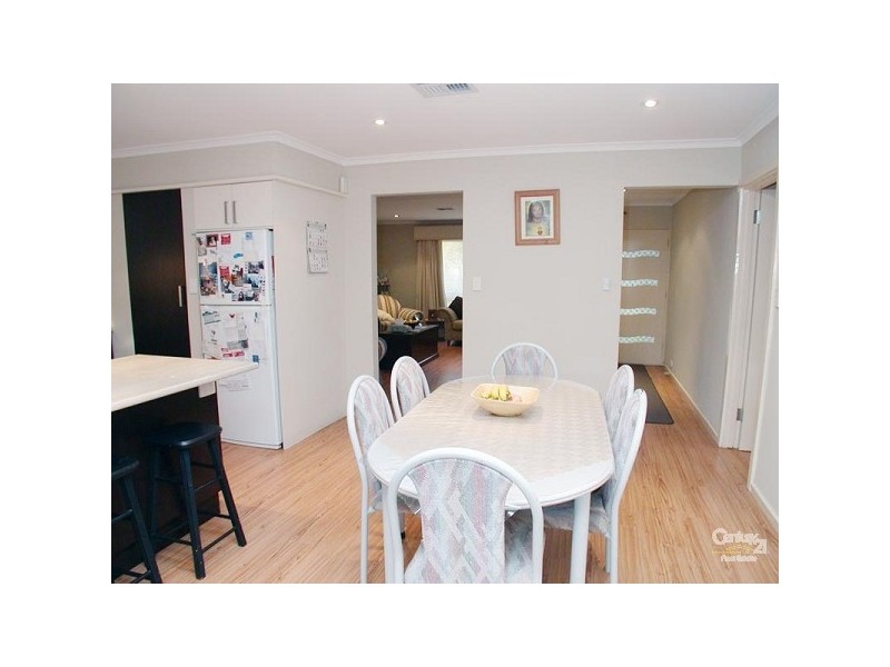 11 Riordan Street, Morphett Vale SA 5162